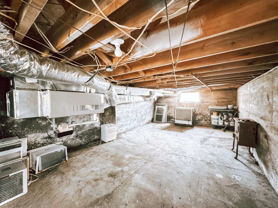 660 NE Liberty Street, photo 24 of 25