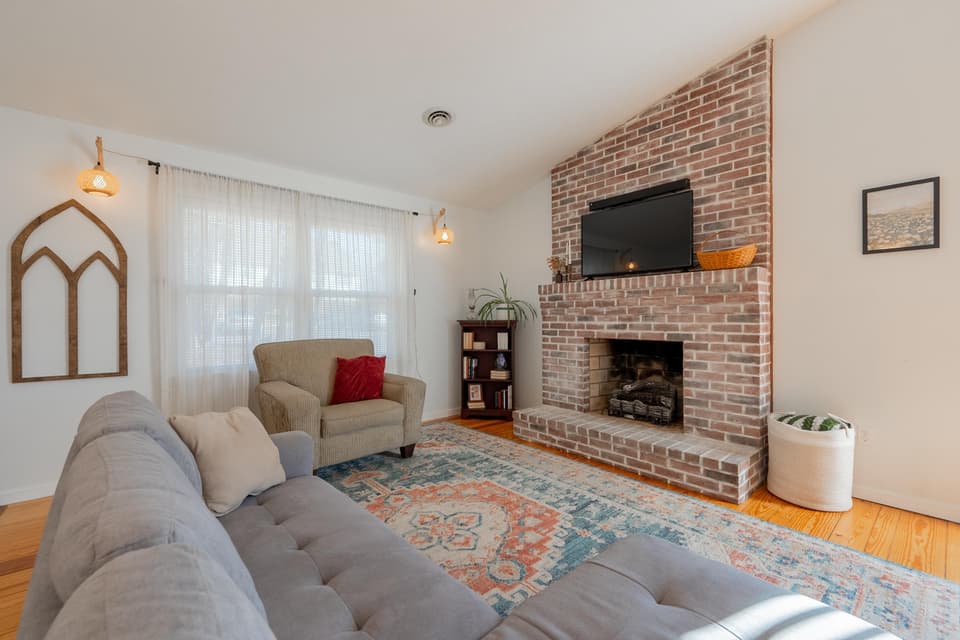9 Montague Street, photo 11 of 40