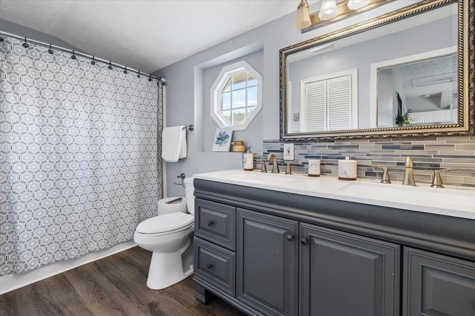 619 E Main Street, photo 29 of 40