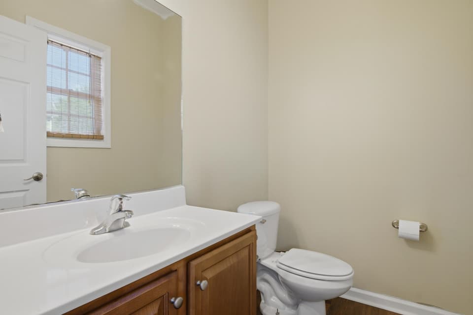 50 Overlook Drive, photo 35 of 36