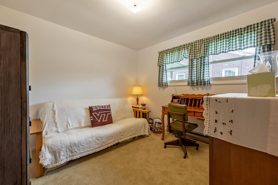 109 Longview Drive, photo 16 of 30
