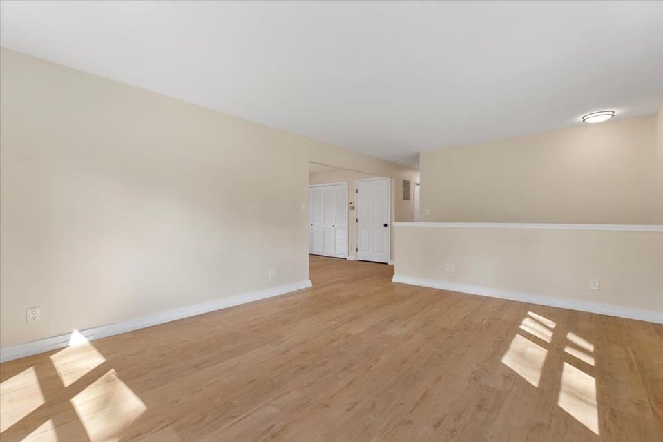 95 Sara Street, photo 16 of 40