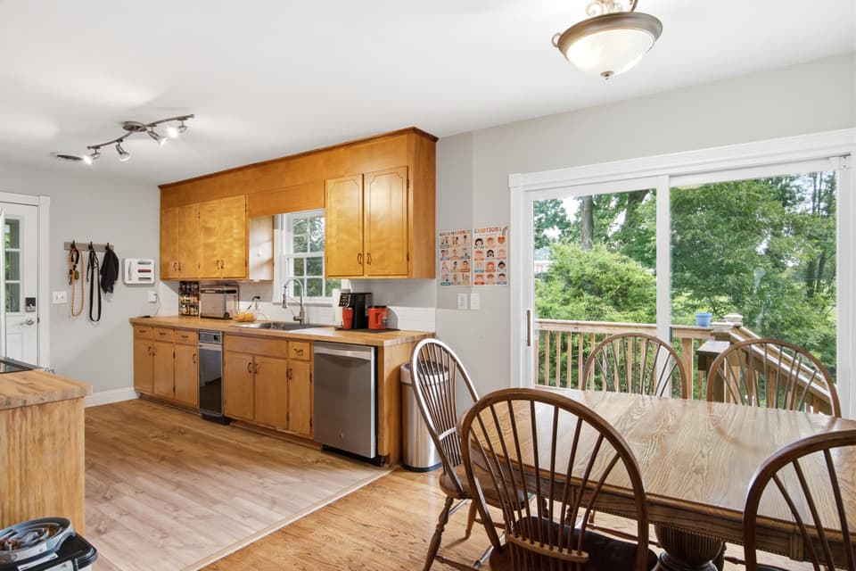 75 Walnut Drive NW, photo 9 of 40