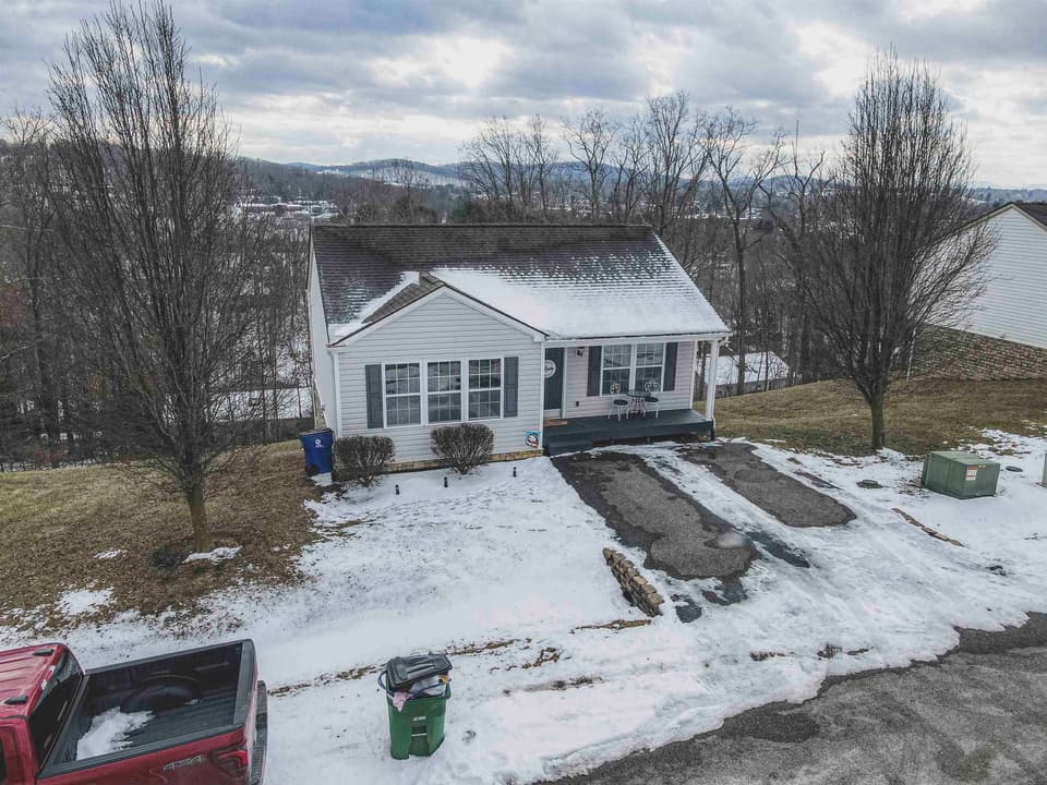 190 Robin Hood Drive, photo 33 of 40