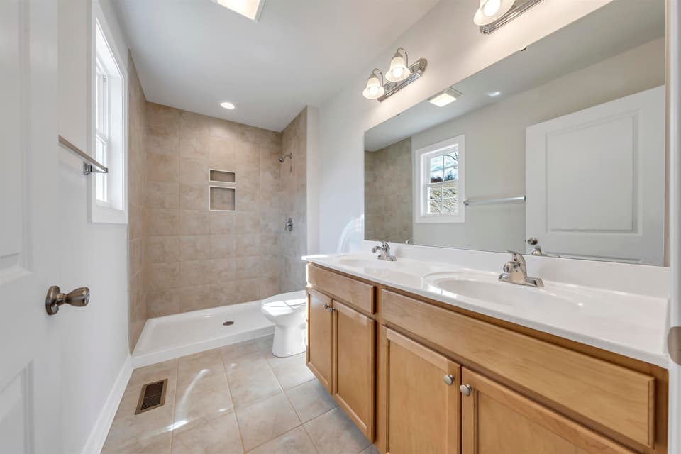 55 Welch Circle, photo 10 of 16