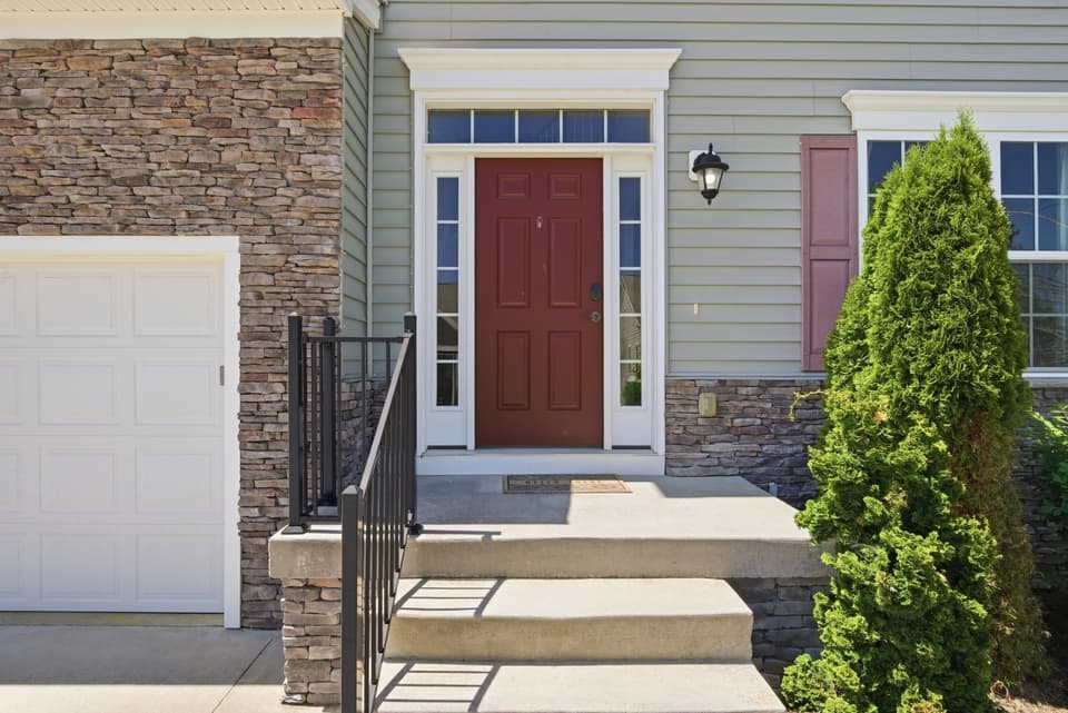 625 Dewdrop Lane, photo 3 of 40
