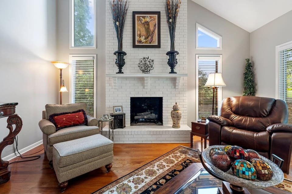 255 Patricia Lane NE, photo 22 of 35