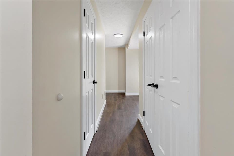 1215 Orange Leaf Court, photo 3 of 40