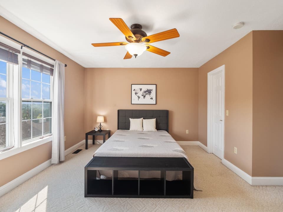 390 Gold Leaf Drive, photo 38 of 40