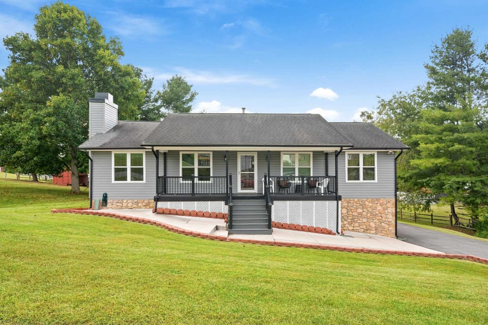 30 Johns Court, Christiansburg, VA