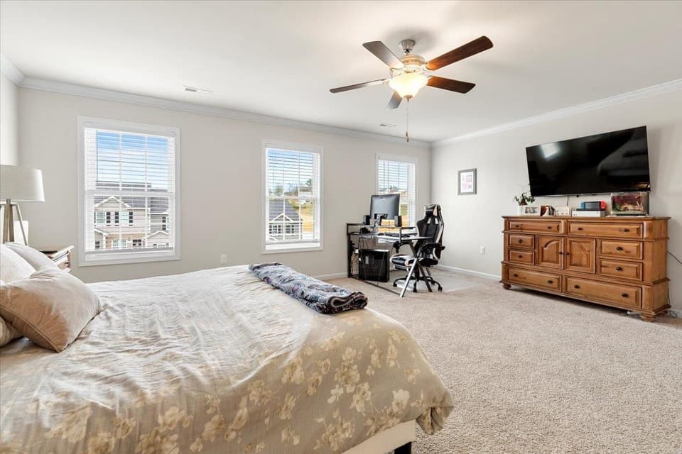 980 Holland Loop NW, photo 32 of 40