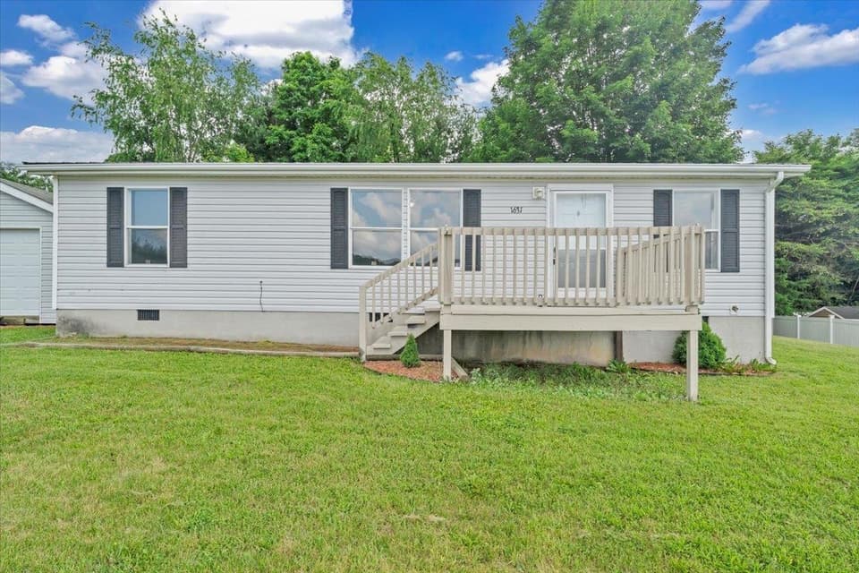 1631 Blue Spruce Drive, photo 28 of 33