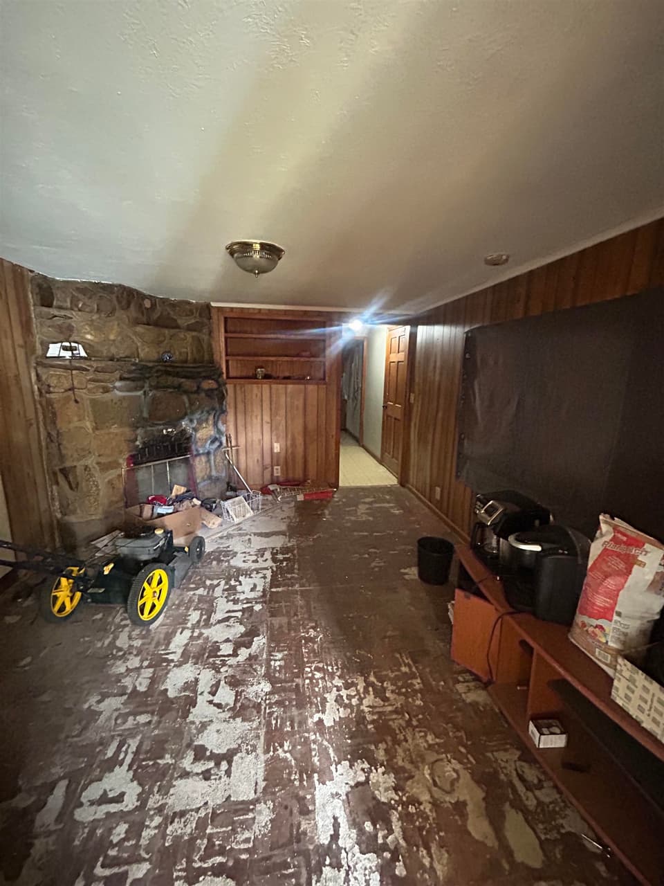 70 Mill Lane NE, photo 6 of 7