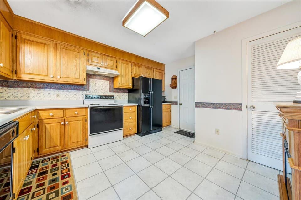 90 Patricia Lane NE, photo 16 of 38
