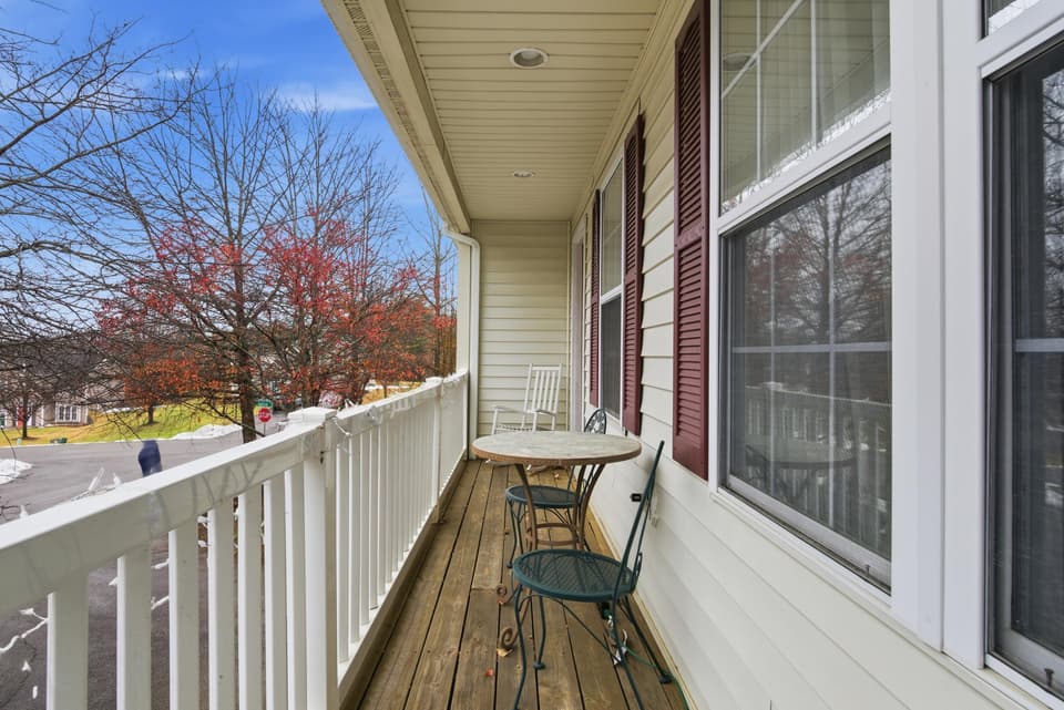585 Silver Leaf Drive, photo 19 of 39
