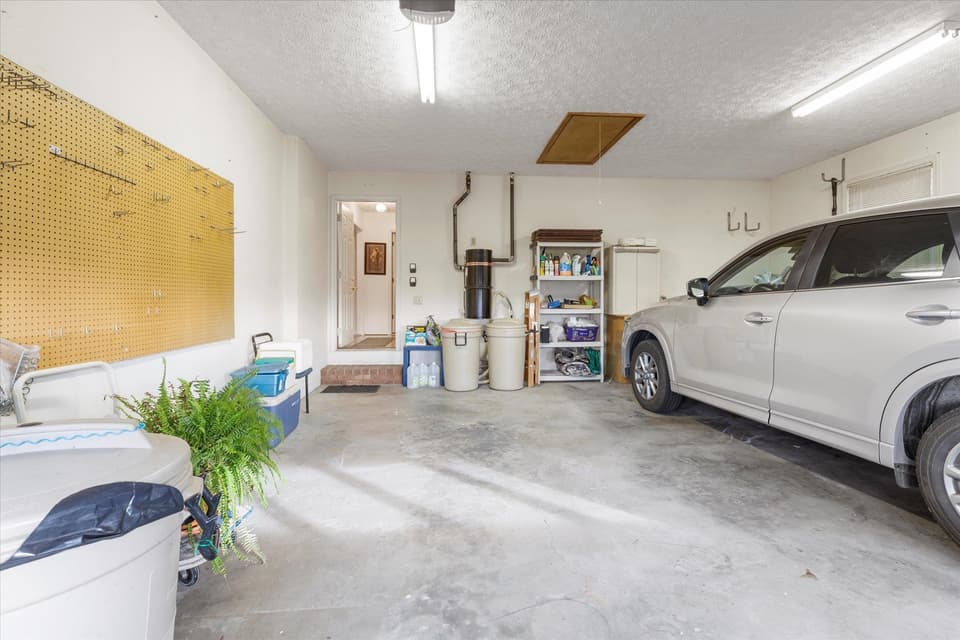 10 Belmont Drive, photo 9 of 40