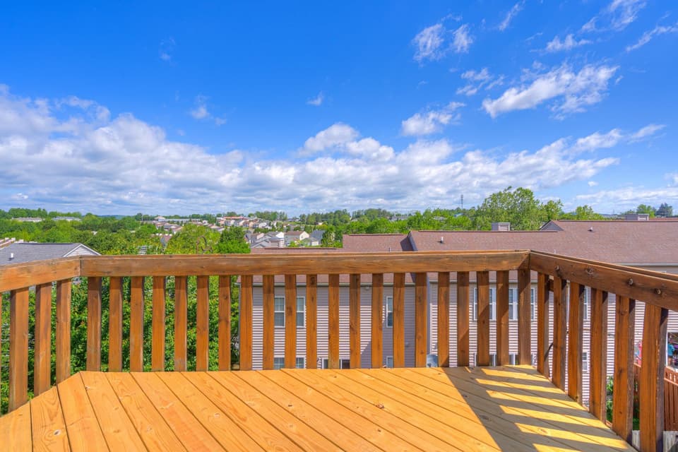 295 Tall Oak Boulevard, photo 11 of 34