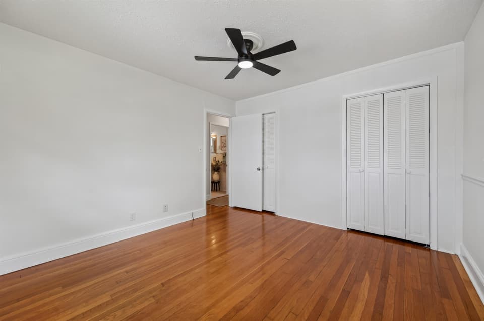 107 Roseland Drive, photo 31 of 40