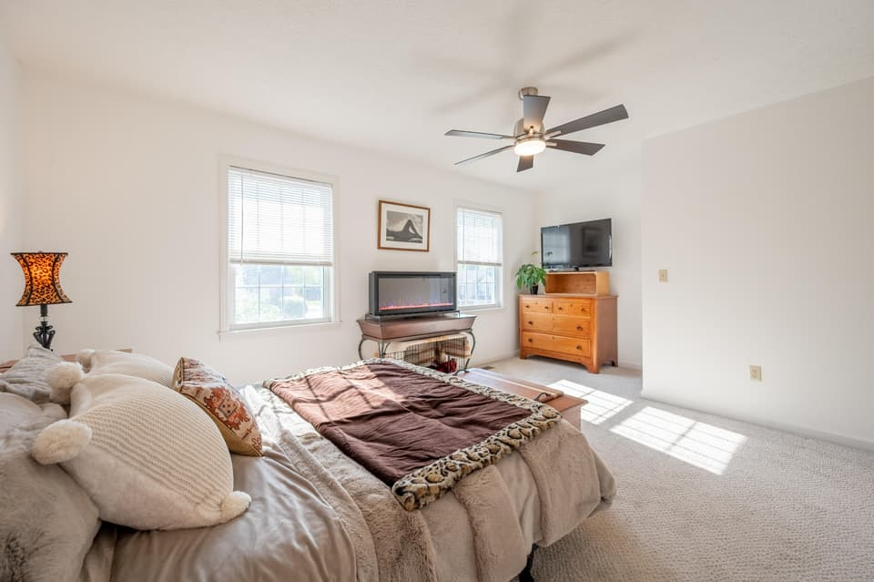 1654 York Dr NW, photo 32 of 38