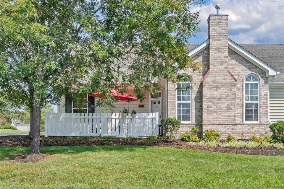 75 Revolution Circle Unit 231, photo 2 of 40