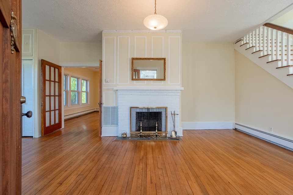 108 Miller Street SE, photo 14 of 40