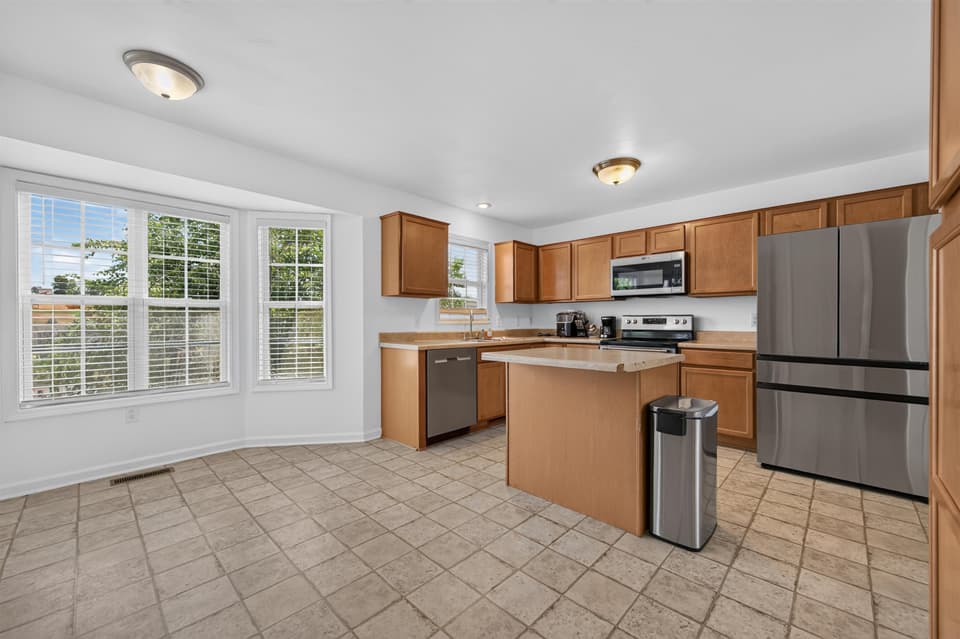 230 Chelsea Loop, photo 16 of 40