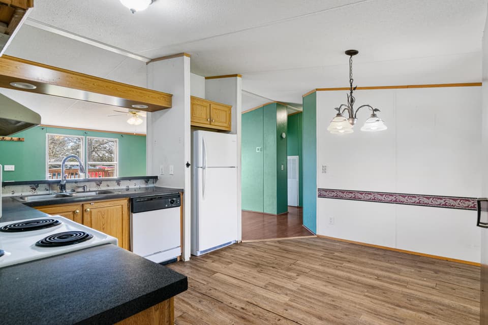 1150 King Street, photo 13 of 31