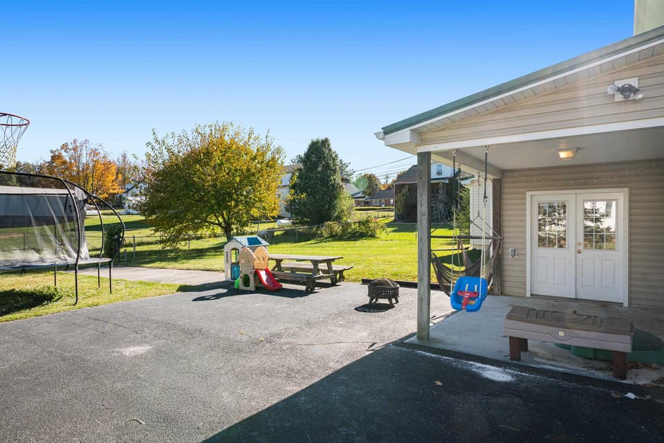 3 Alleghany Street SE, photo 10 of 40