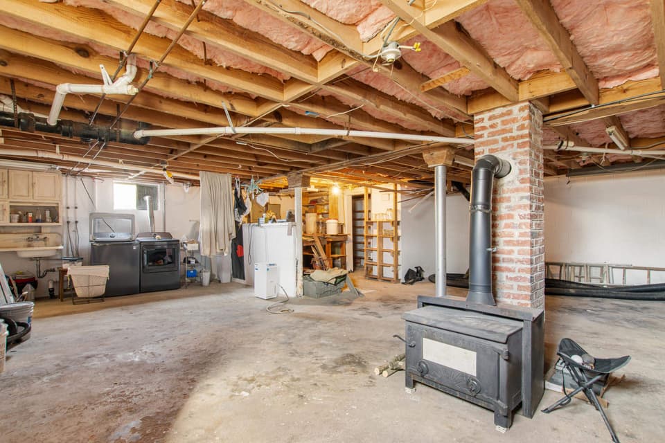 1595 Gallimore Street, photo 30 of 40