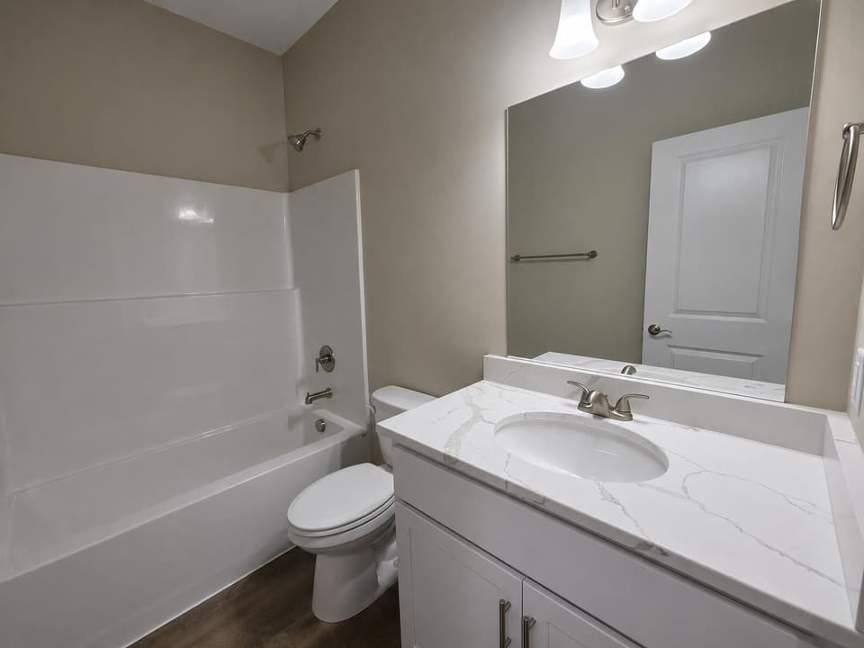 1155 Plum Street, photo 13 of 34
