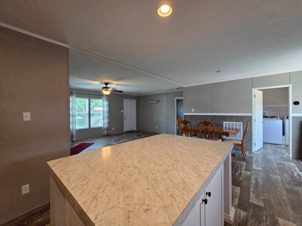 80 Boxwood Drive, photo 8 of 40
