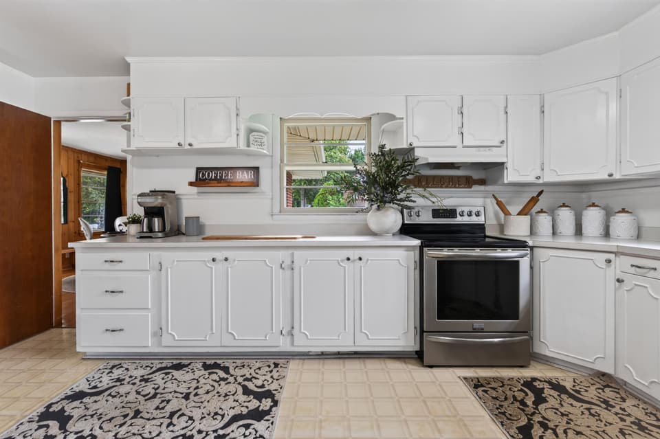 107 Roseland Drive, photo 19 of 40
