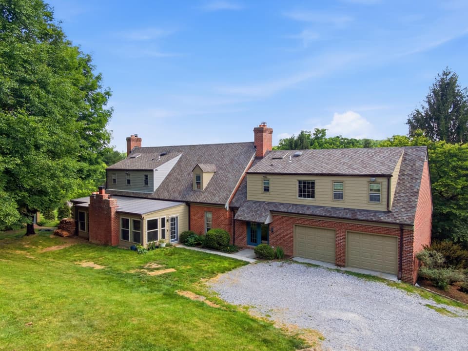 4299 Piney Woods Road, photo 4 of 40