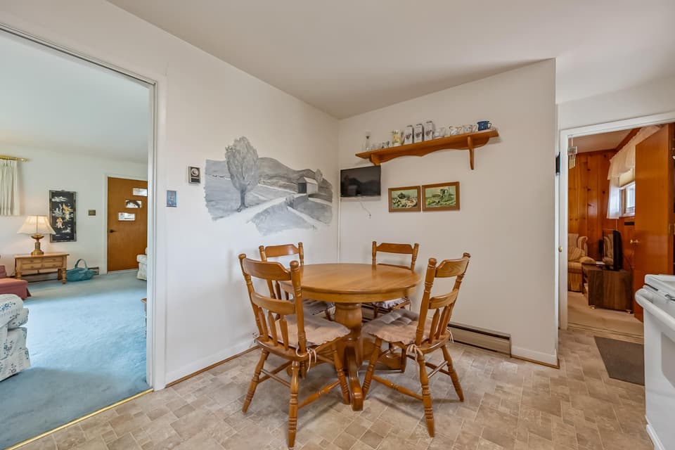 109 Longview Drive, photo 10 of 30