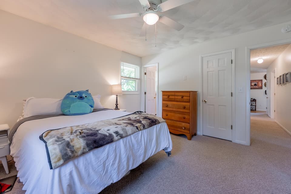 695 Carson Drive, photo 21 of 37