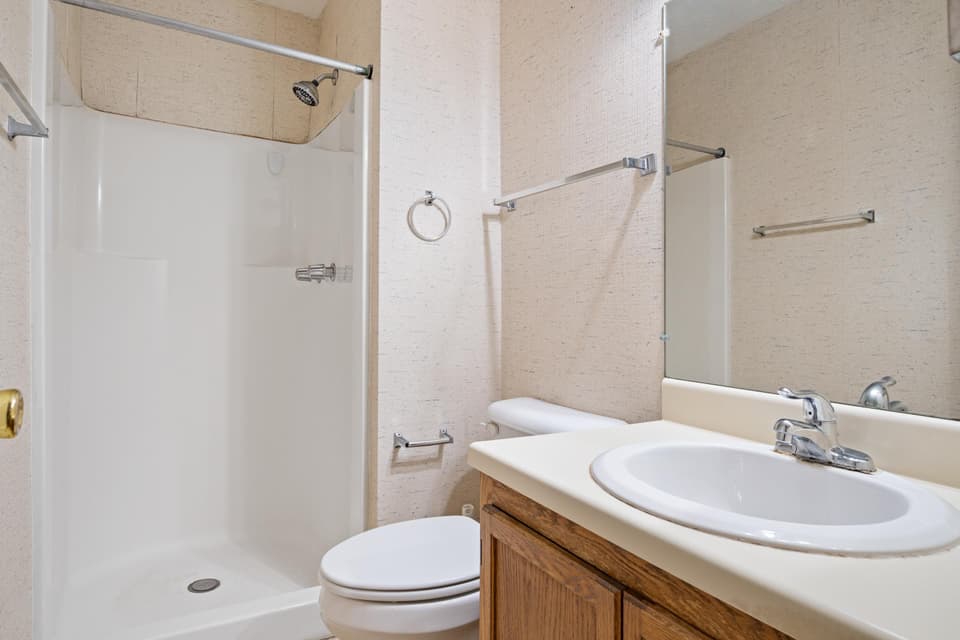 1305 Chestnut Drive, photo 17 of 40