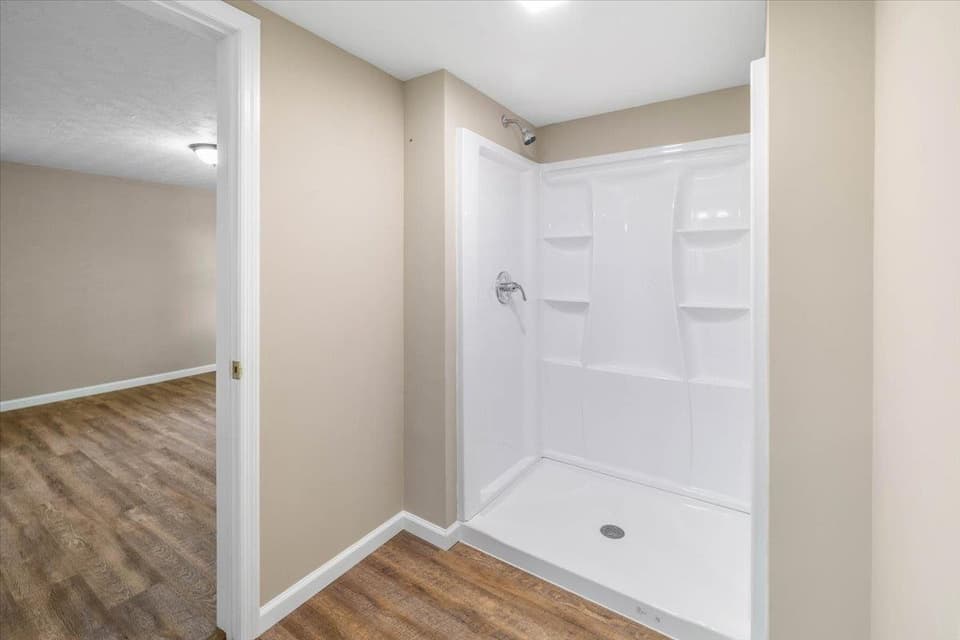 665 Liberty Street, photo 10 of 29