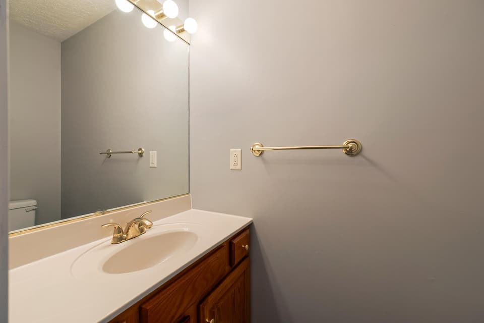 1695 Providence Boulevard, photo 4 of 31