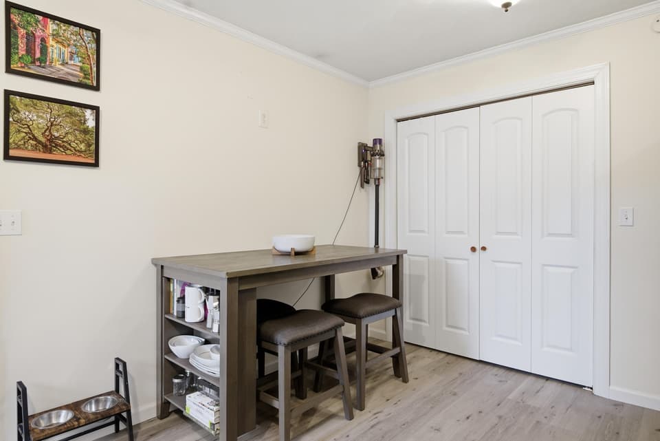 460 Chrisman Street, photo 11 of 30