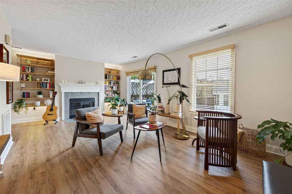 230 Silver Leaf Drive, photo 18 of 40