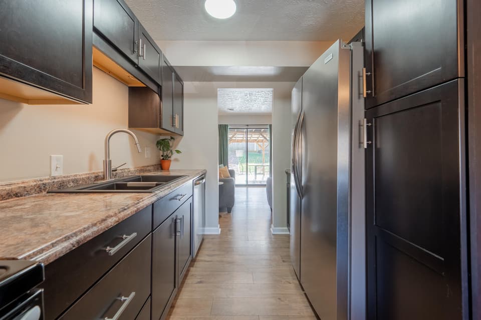 2665 Glade Drive SE, photo 11 of 40