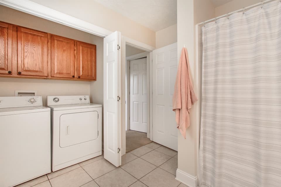 1015 Oak Tree Boulevard, photo 23 of 29