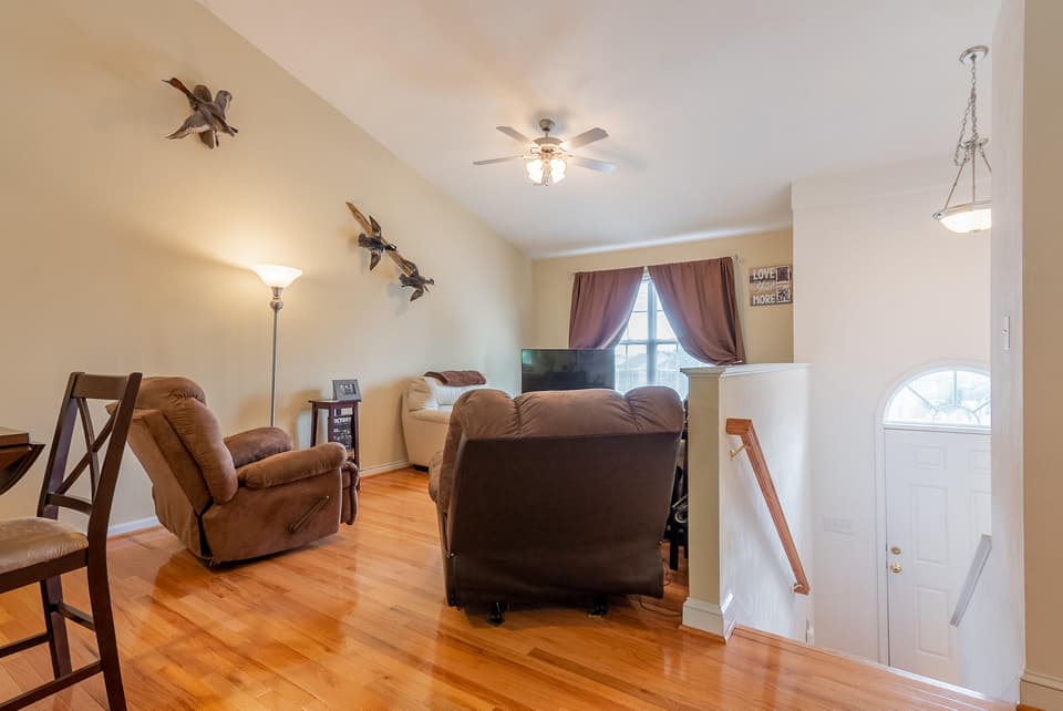 200 Wistaria Drive, photo 11 of 35