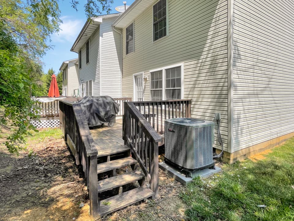 712 Park St, photo 4 of 27