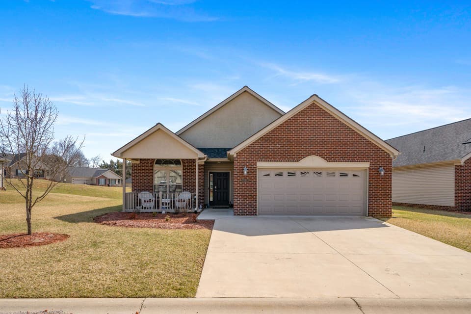45 Gavins Court NW, photo 33 of 40