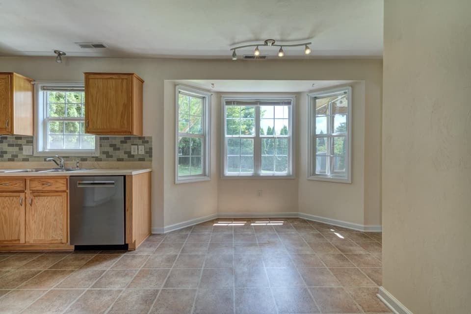 250 Sequoia Circle NW, photo 11 of 37