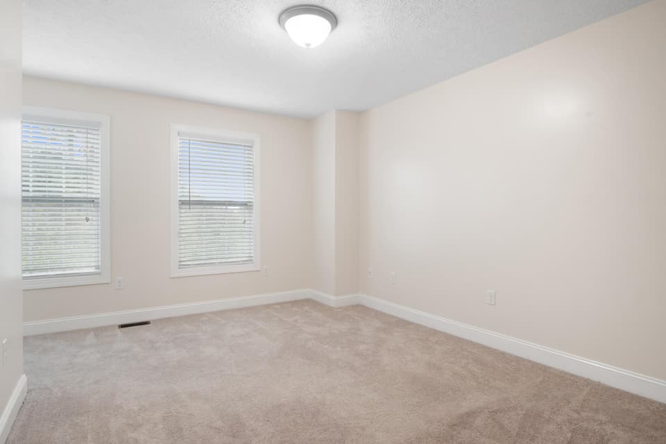 1555 Sherwood Drive, photo 32 of 40