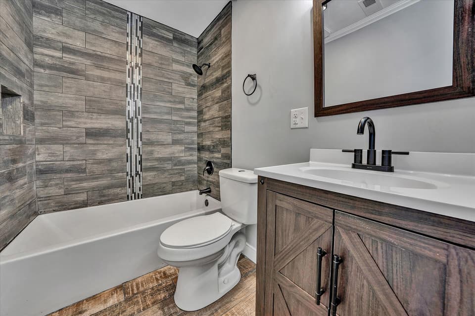 4090 Roanoke St, photo 21 of 36