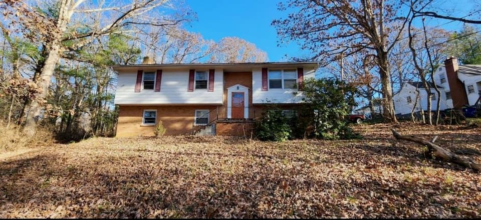 1370 Roanoke Street, Christiansburg, VA
