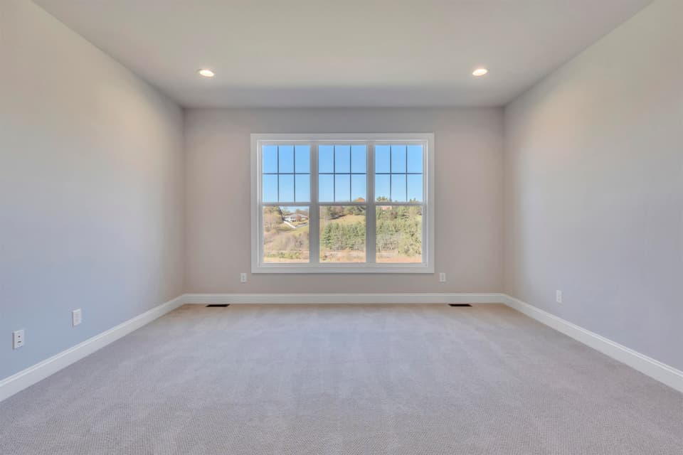 984 Round Meadow Drive, photo 8 of 39